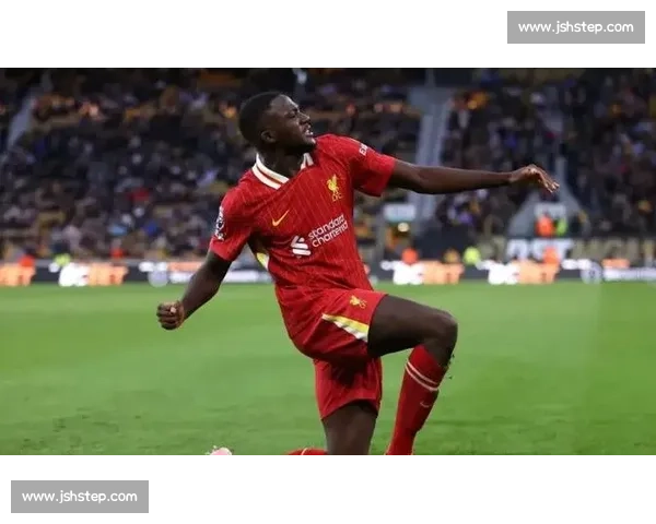 曼联球迷双重暴击:电子票失效被拒入场,酒吧观赛遭利物浦球迷驱逐 曼联球迷双重暴击:电子票失效被拒入场,酒吧观赛遭利物浦球迷驱逐