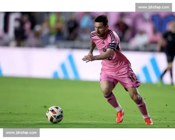 梅西鱼跃头球双响！迈阿密 3-1 纳什维尔占先机