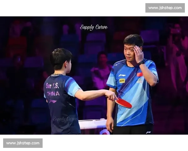 亚锦赛备战记:邱贻可摸头暖莎莎,汗水里藏复仇志 亚锦赛备战记:邱贻可摸头暖莎莎,汗水里藏复仇志