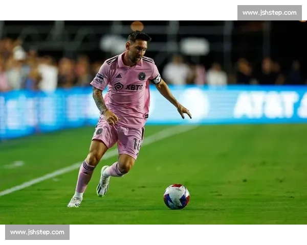 迈阿密高层直言梅西独一档：他一桌，其他运动员另一桌