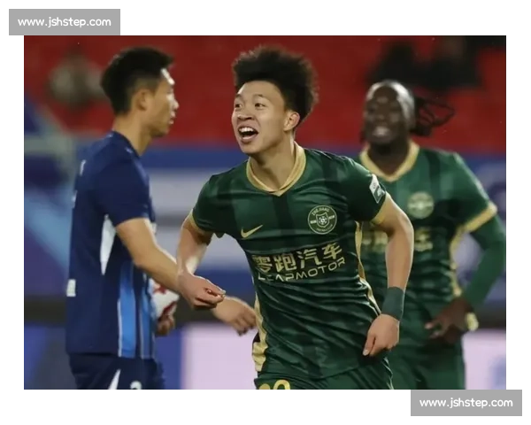 18 岁新星王钰栋:注定书写的足球传奇 18 岁新星王钰栋:注定书写的足球传奇